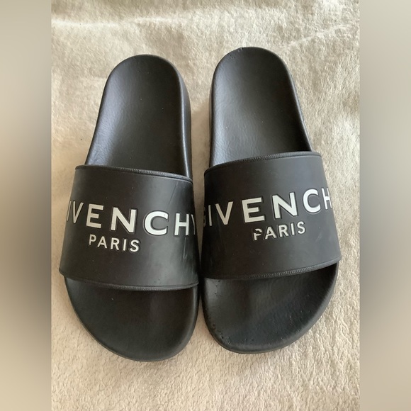 Givenchy Logo Rubber Ladies Slippers - Picture 2 of 16